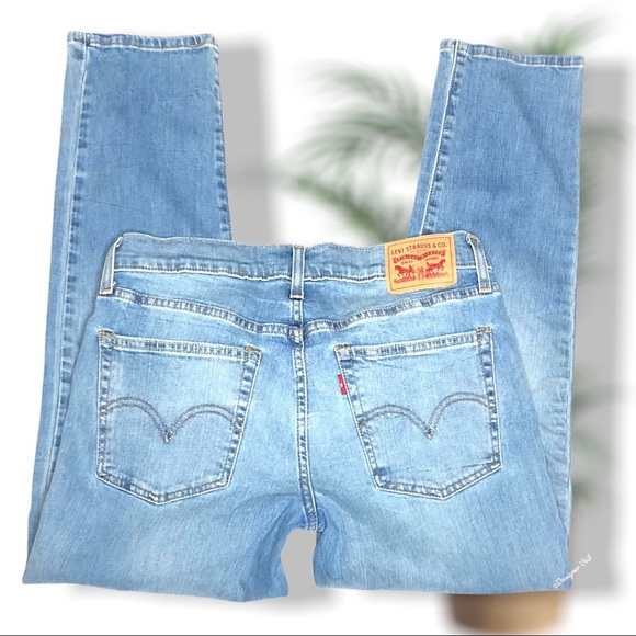 LEVI Like New Boyfriend Skinny Light Wash Denim Jeans size 27 - Picture 2 of 7